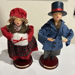 Mervyns Mr & Mrs D. L. Nottingham Christmas Caroler Figure 1997 ~11" Christmas